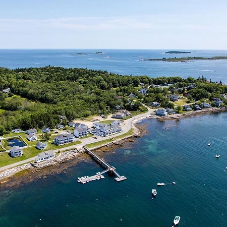 Bluebird Ocean Point Inn Buitenkant foto
