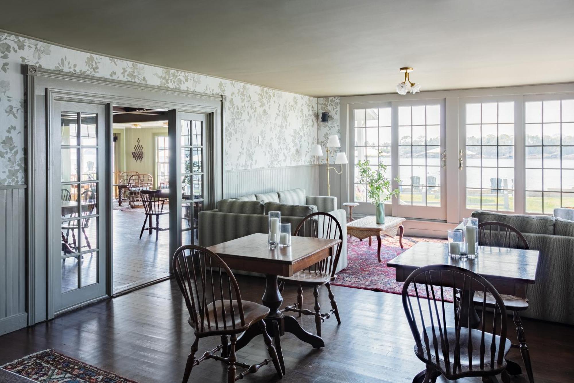 Bluebird Ocean Point Inn Buitenkant foto