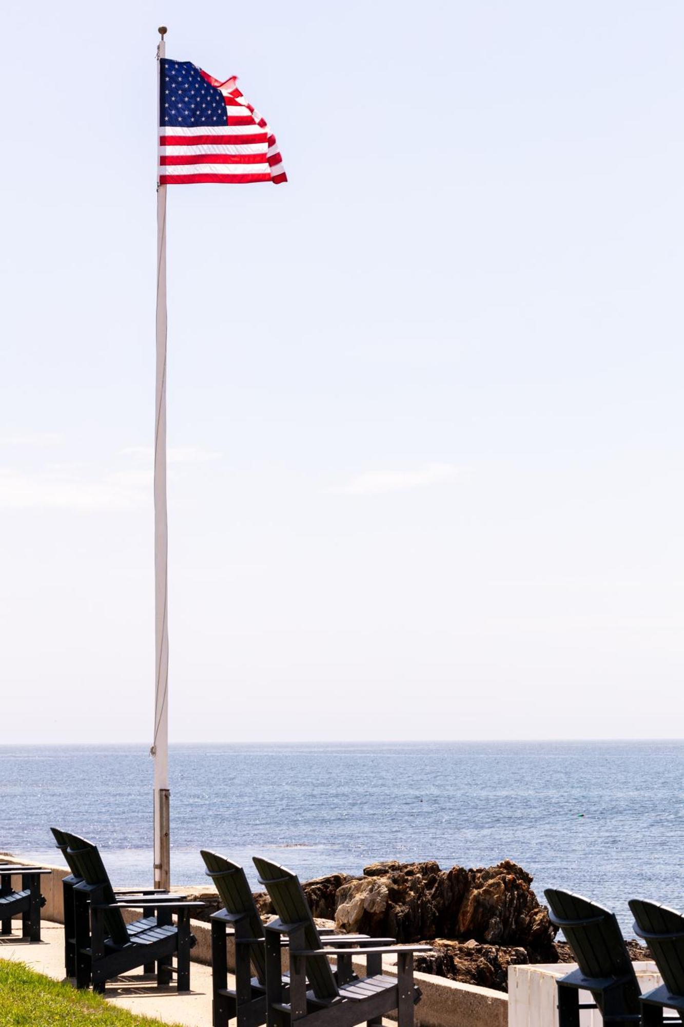 Bluebird Ocean Point Inn Buitenkant foto
