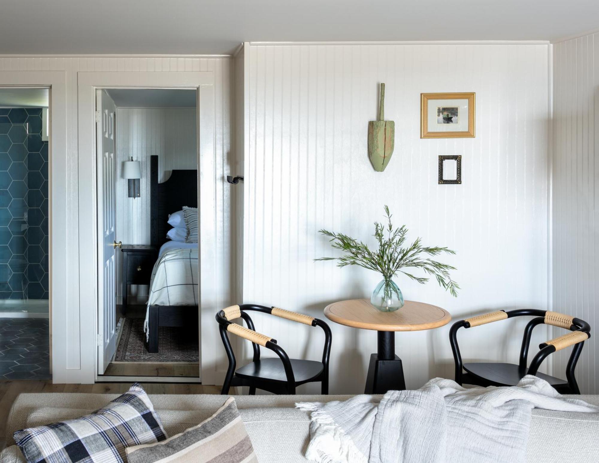 Bluebird Ocean Point Inn Buitenkant foto