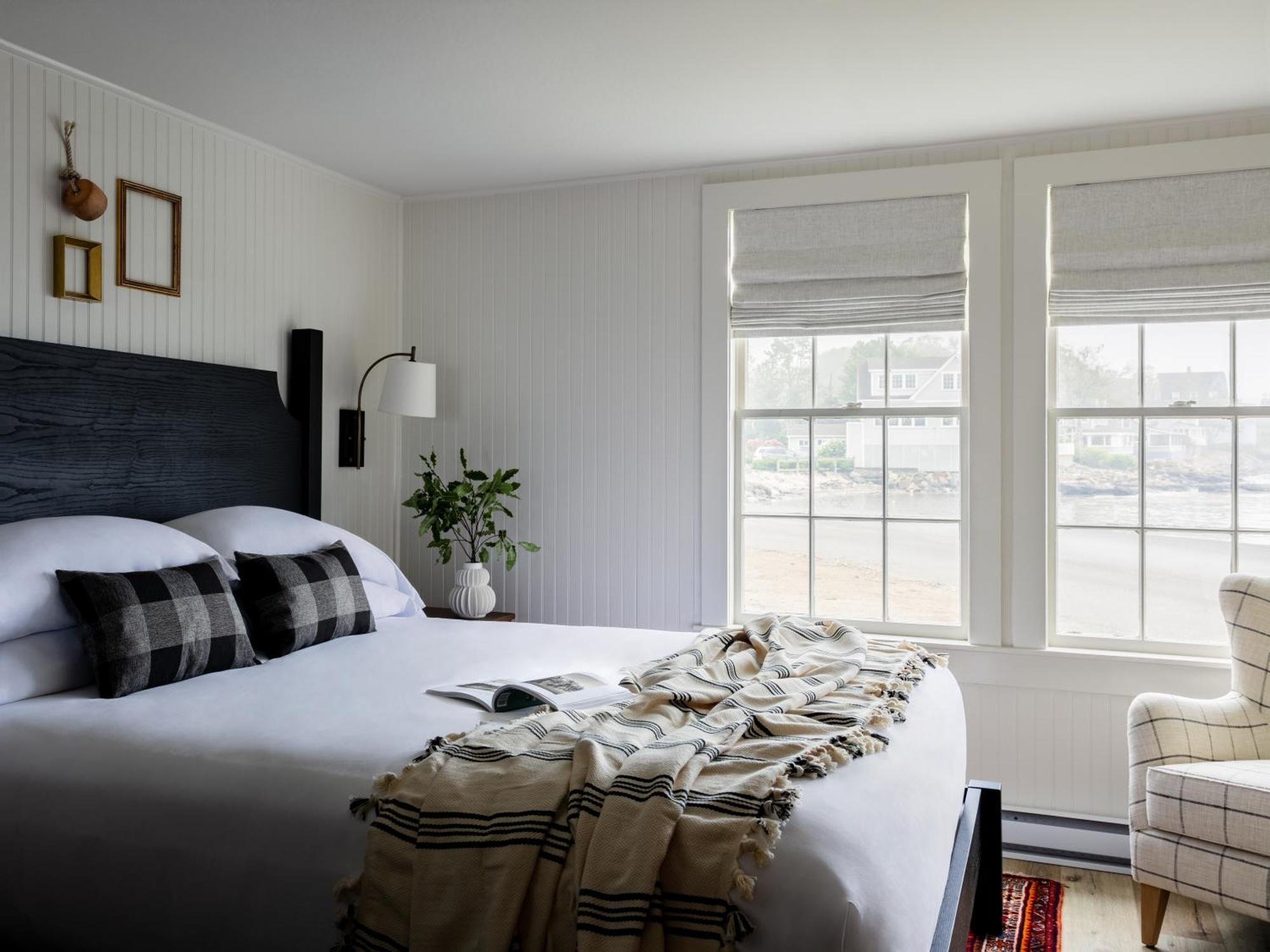 Bluebird Ocean Point Inn Buitenkant foto