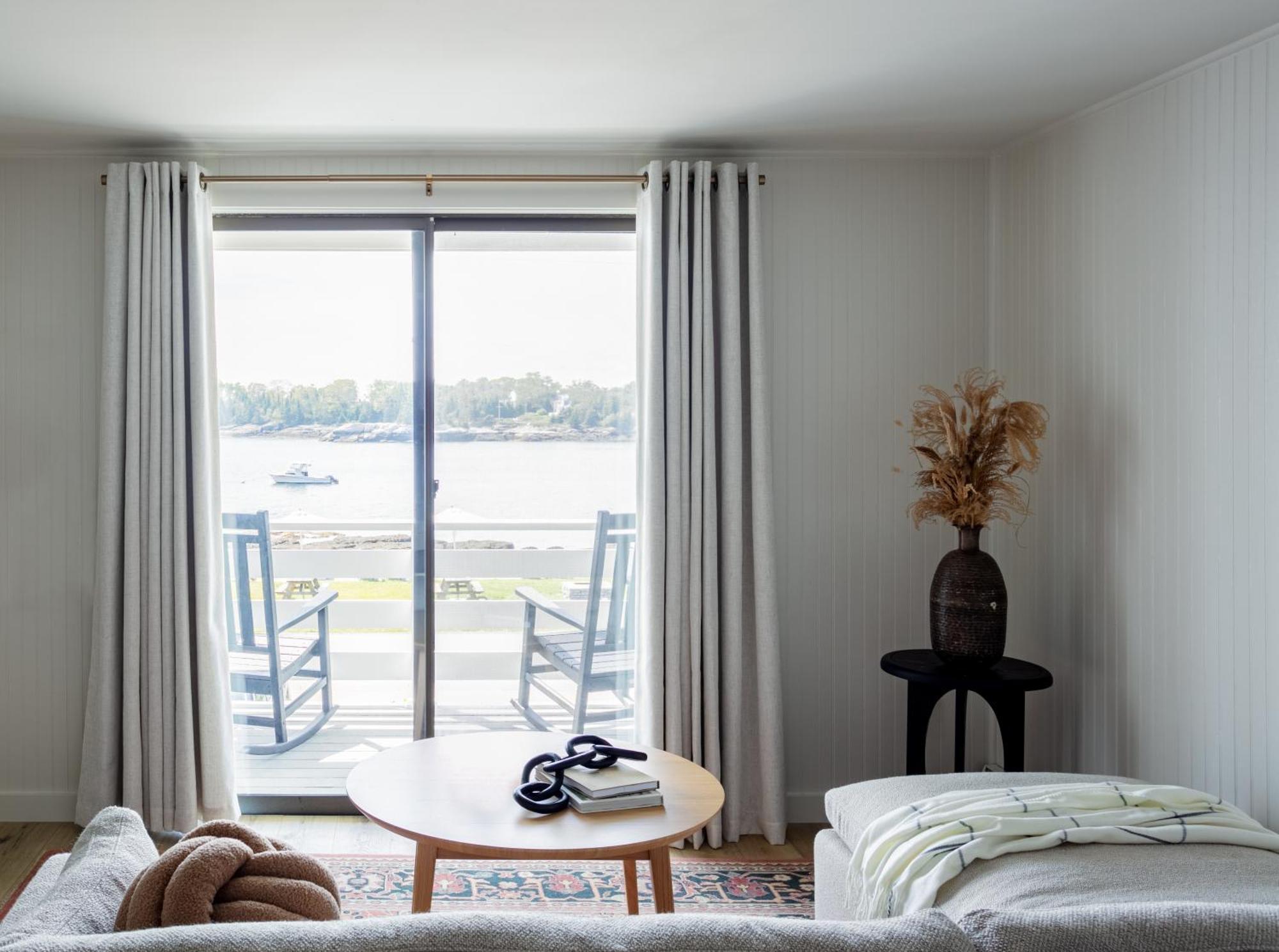 Bluebird Ocean Point Inn Buitenkant foto