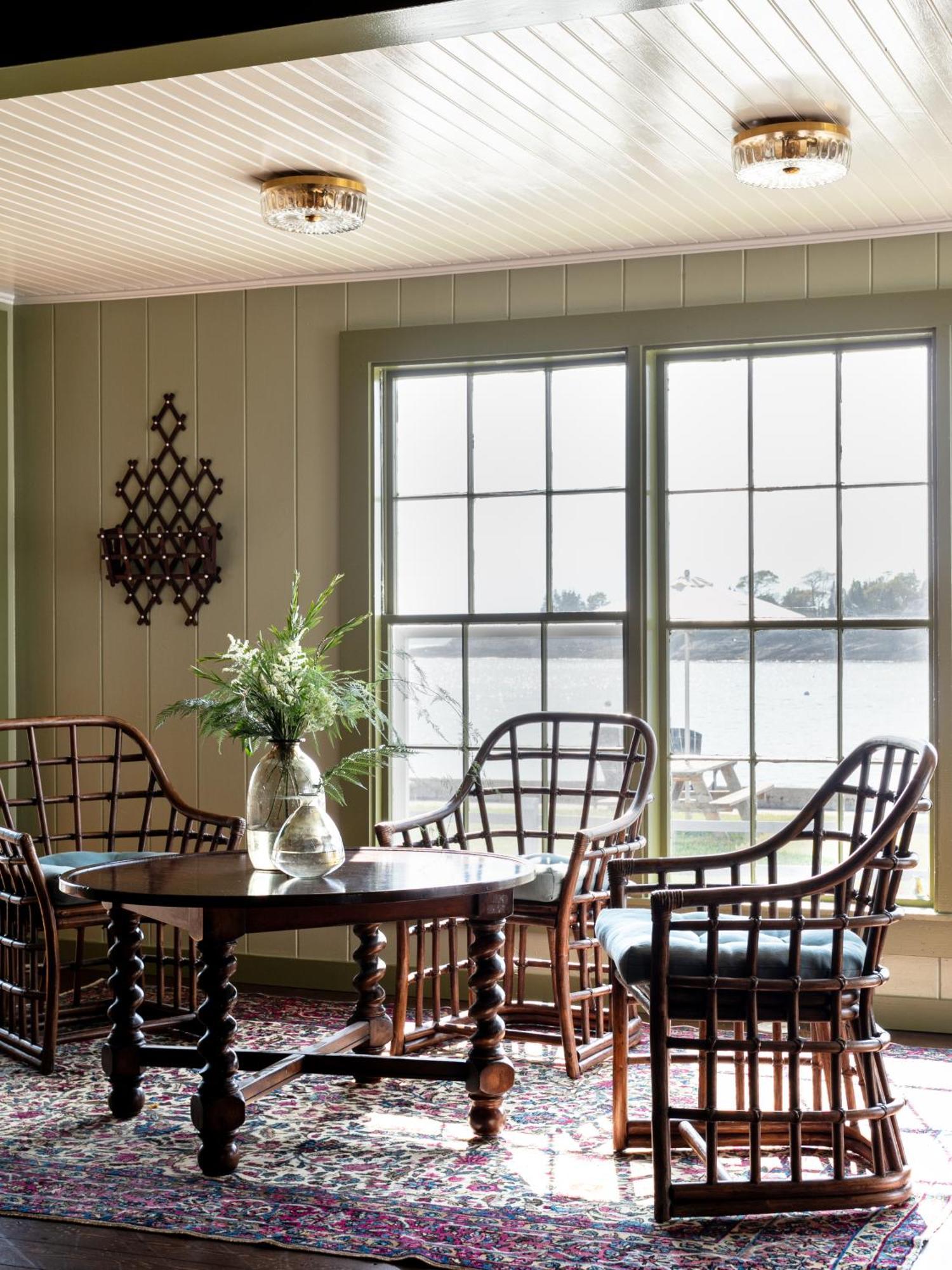 Bluebird Ocean Point Inn Buitenkant foto