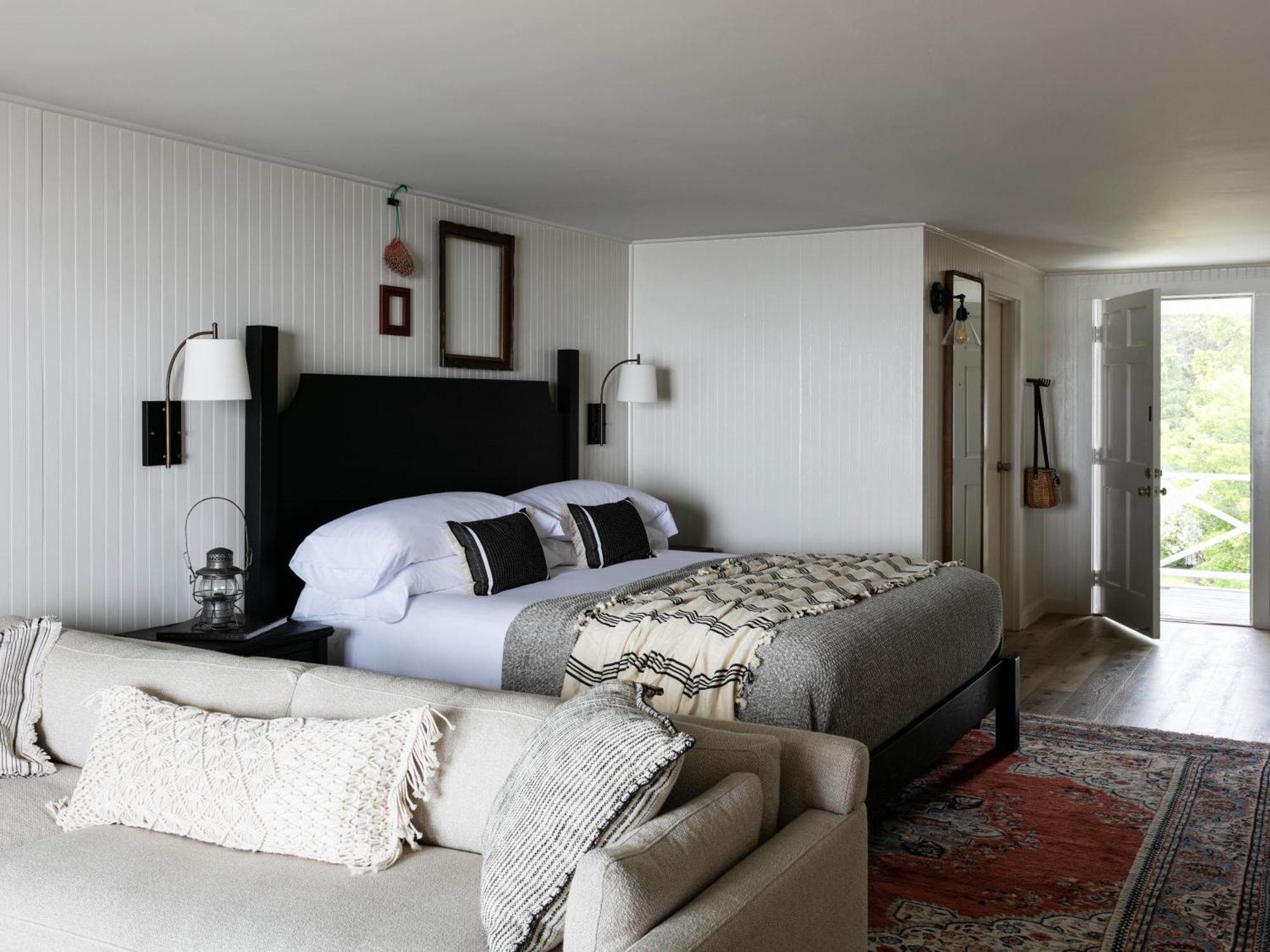 Bluebird Ocean Point Inn Buitenkant foto